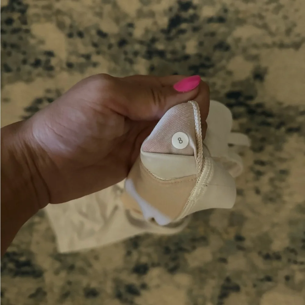 Lululemon Energy Tank Size 8 - Picture 4 of 5